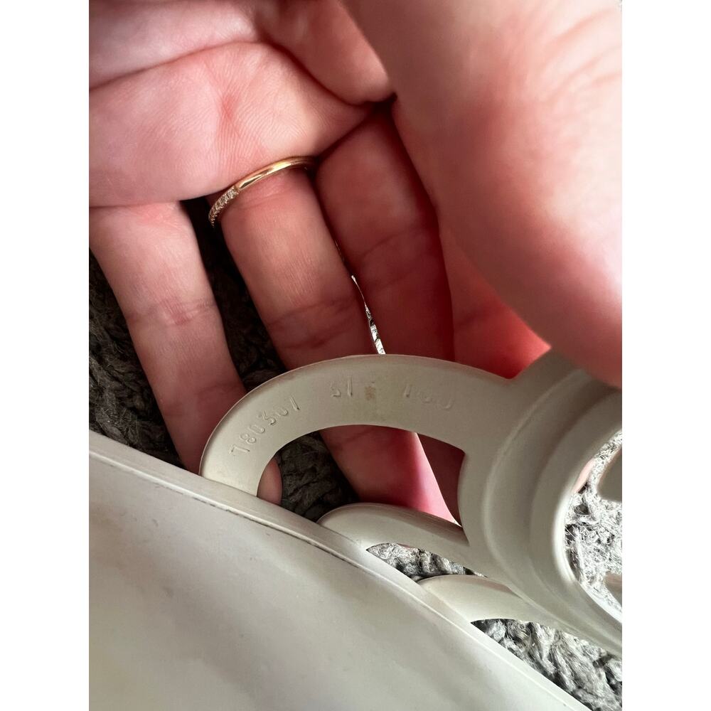 Gucci Palma Rubber Sandals in White Size 37 - Picture 9 of 9